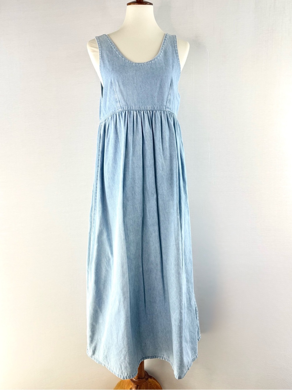 Cambridge Clothing Co. Vintage Blue Light Wash Denim Baby Doll Dress